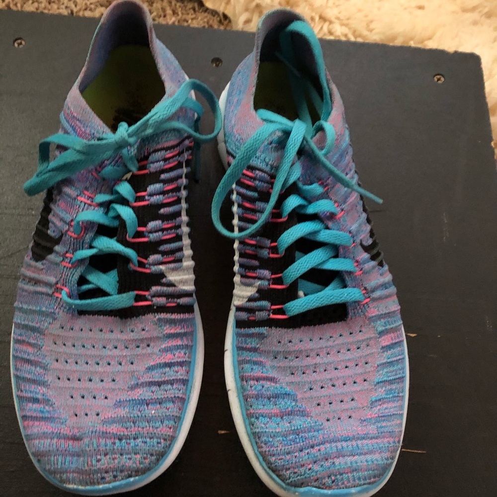 Nike Free RN Flyknit shoes